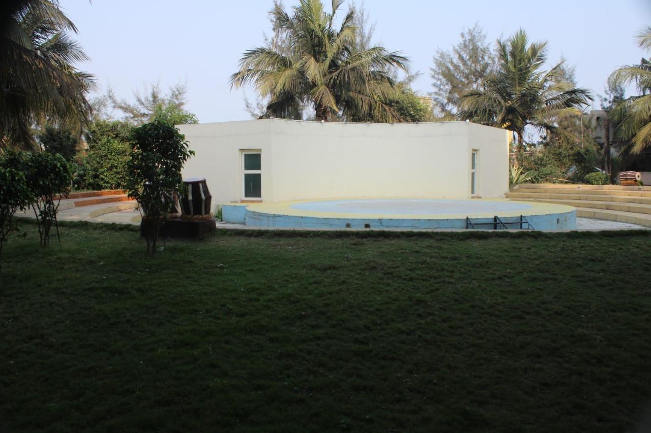 Wekare Sea Sight Service Apartments Puri Exterior photo